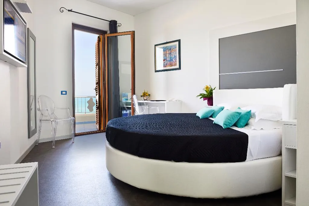 Room, La Battigia, Palermo