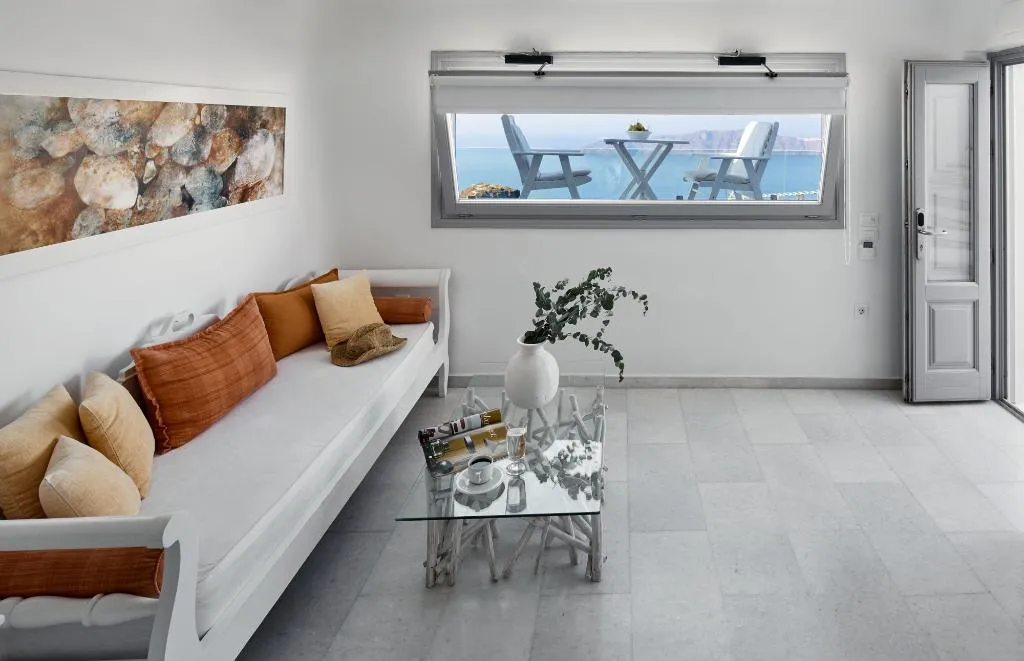 Room, Iliovasilema Hotel & Suites, Santorini