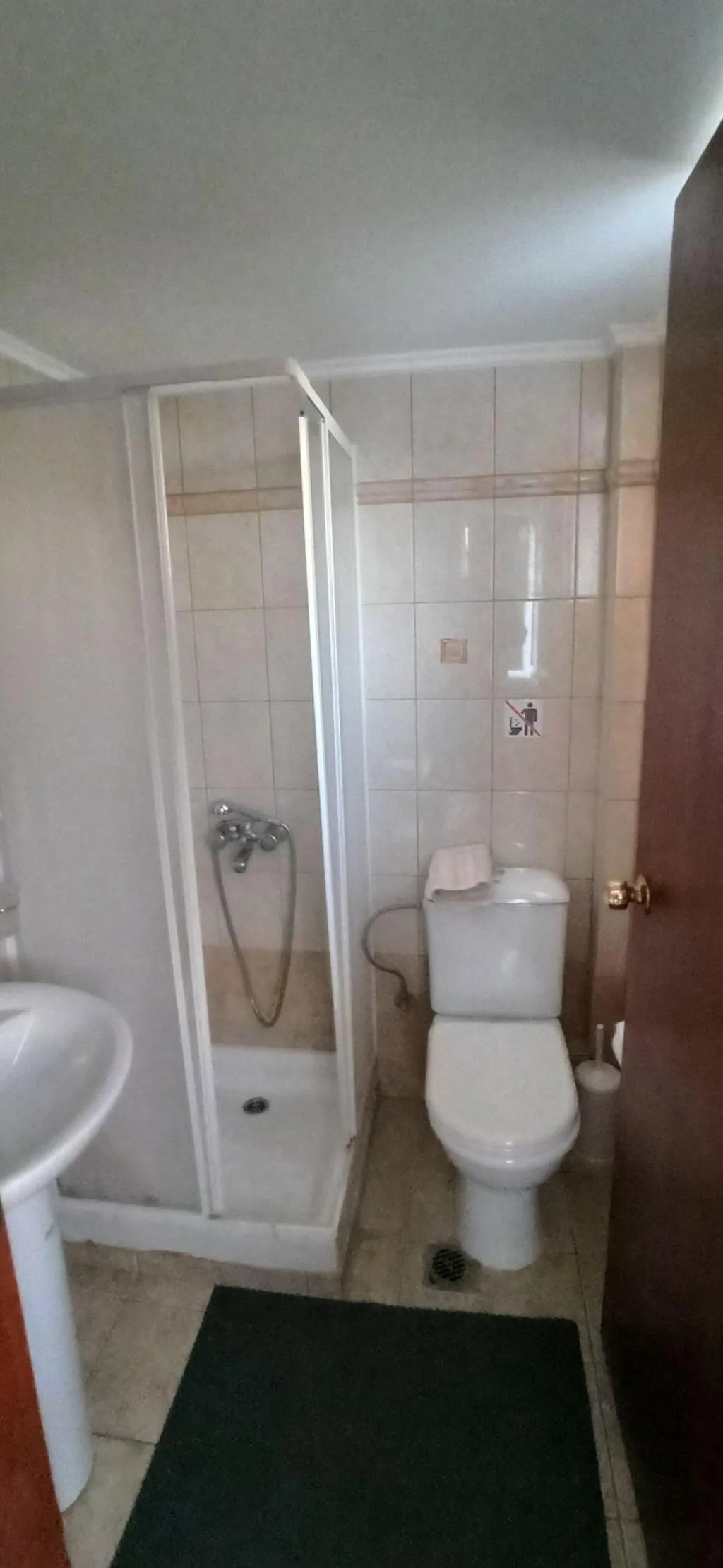 Room, Windy Place, Crete
