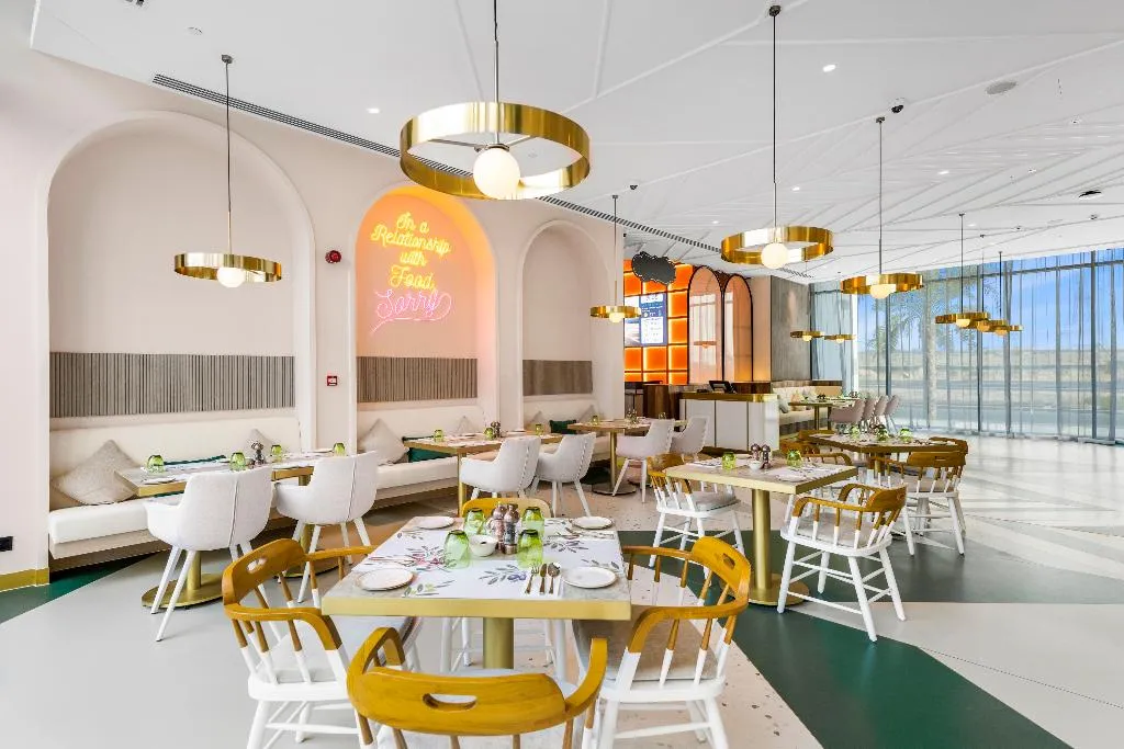 Restaurant, Ecos Dubai Al Furjan Hotel, Dubai