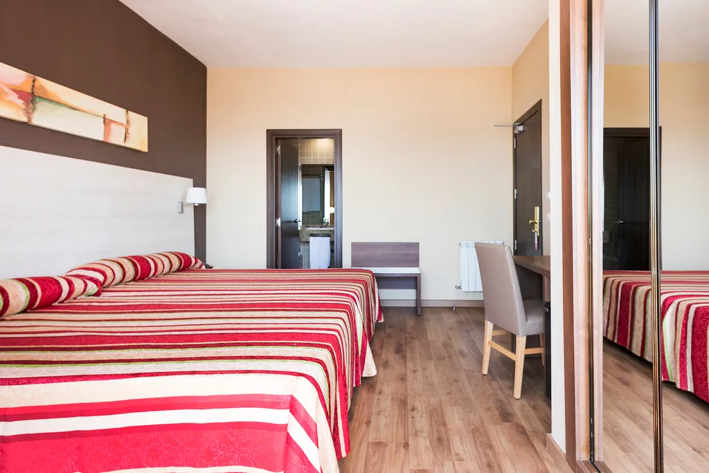 Double or Twin CAPACITY 4 Room, Best Siroco, Costa Del Sol