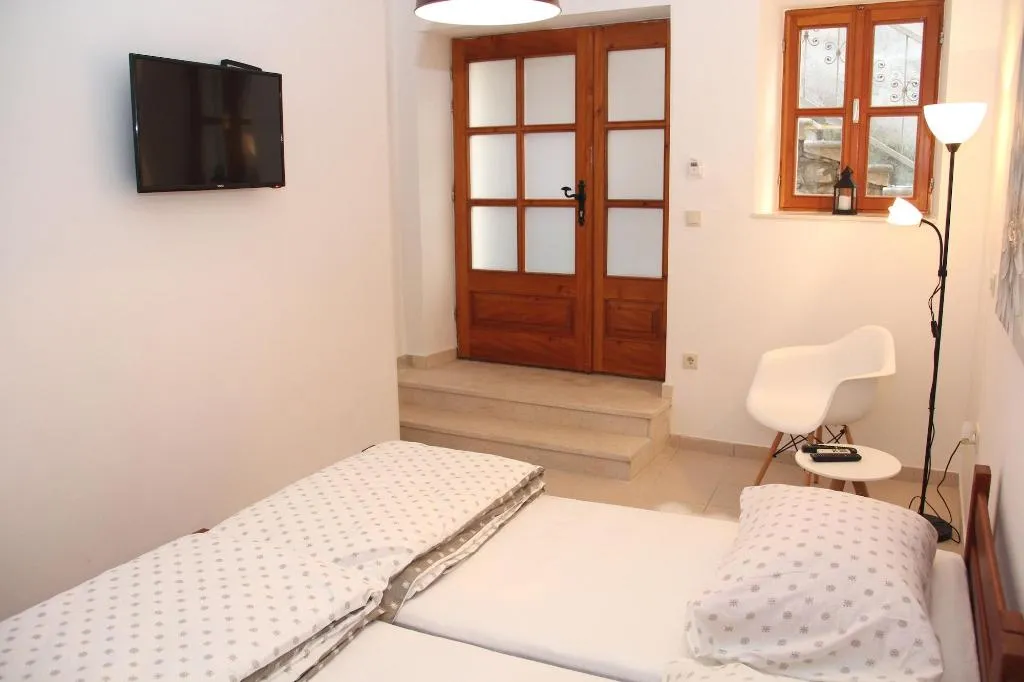Room, Old Theatre Rooms And Apartments, Split