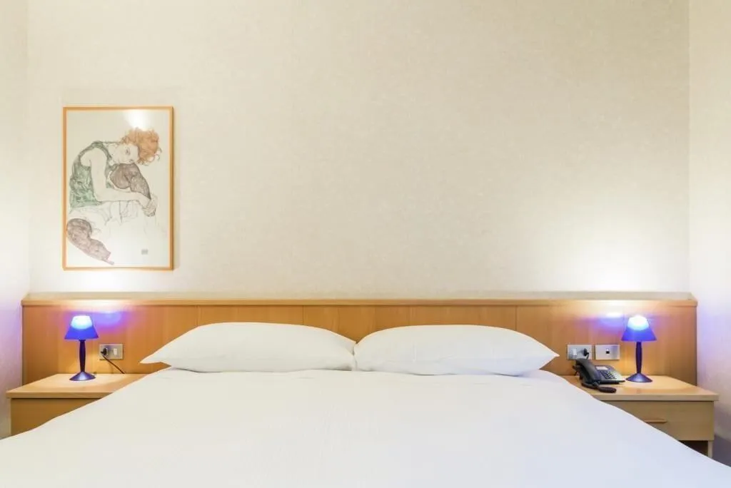 Room, Residence Cimarosa, Milan