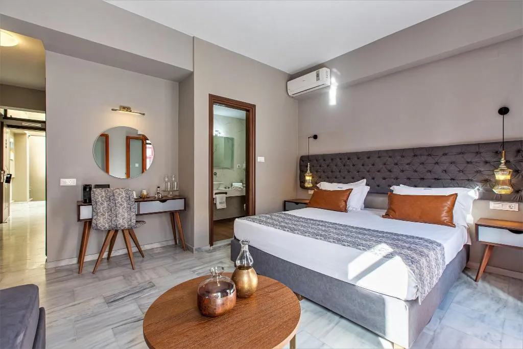 Room, Minaret Suites & Apartments, Crete