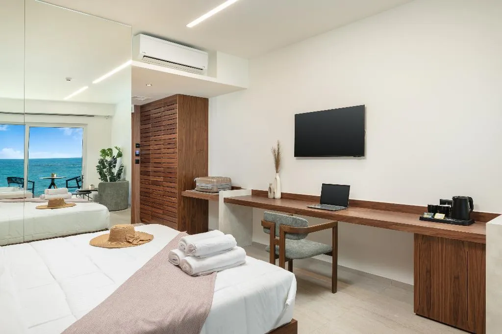 JUNIOR SUITE WITH BALCONY Room, Elia Sea Suites, Crete