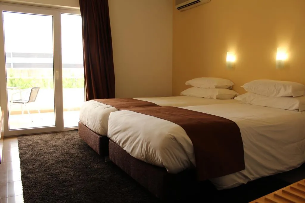 Double or Twin SUPERIOR Room, Estoril 7, Lisbon