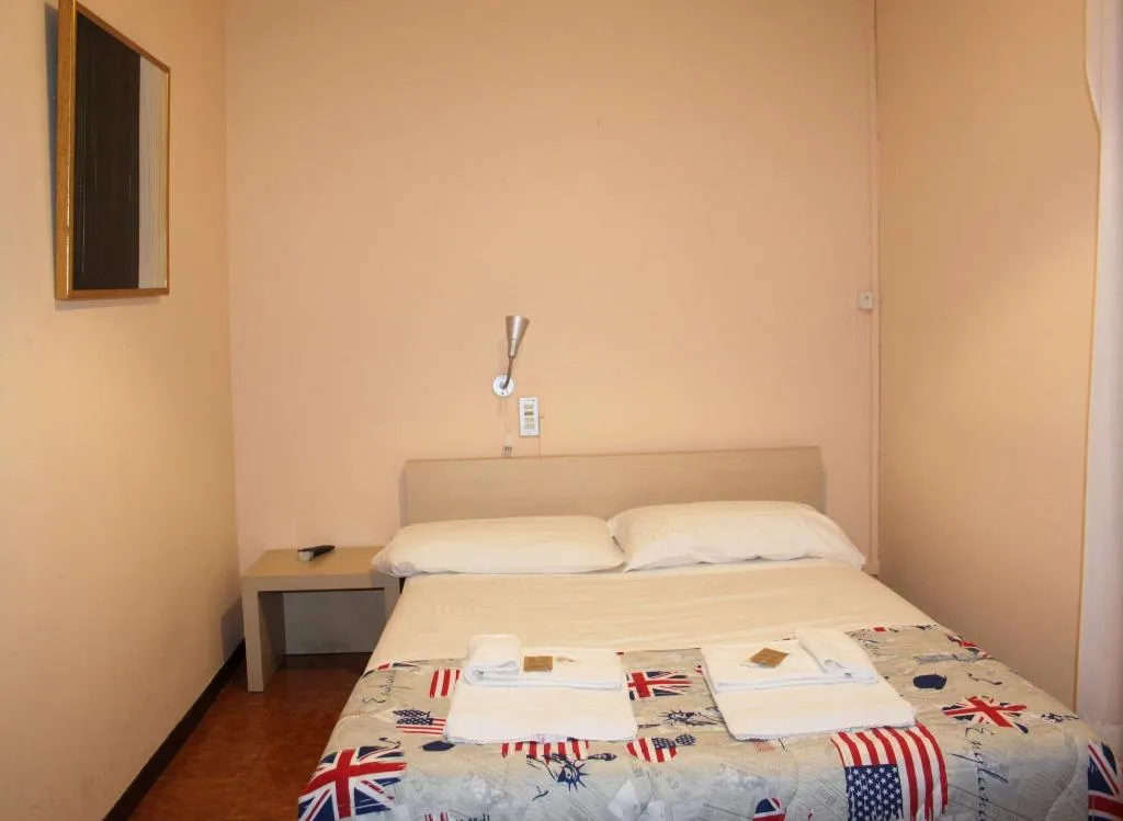 Room, Colombo Hotel & Hostel For Backpackers, Venice