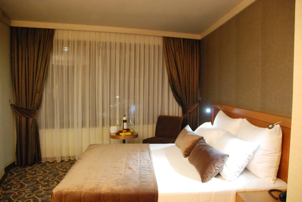 FAMILY ROOM STANDARD Room, Volley Hotel, Izmir