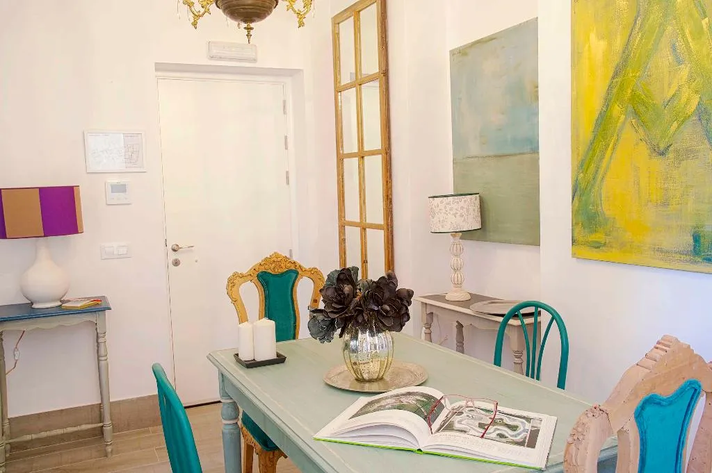 APARTMENT DELUXE Room, Overland Suites Catedral Luxury Apartments, Seville