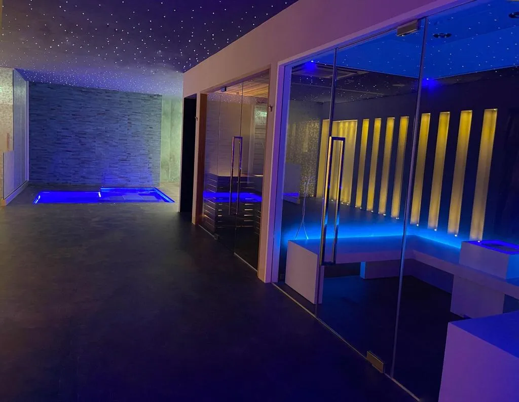 Sports and Entertainment, The Moon Boutique Hotel, Florence