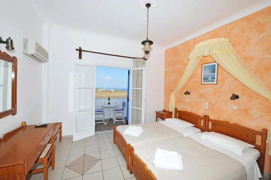 SINGLE STANDARD Room, Hotel Olympia, Santorini