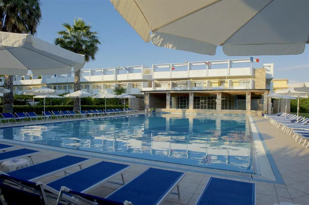 Sports and Entertainment, Albergo Mediterraneo, Rome
