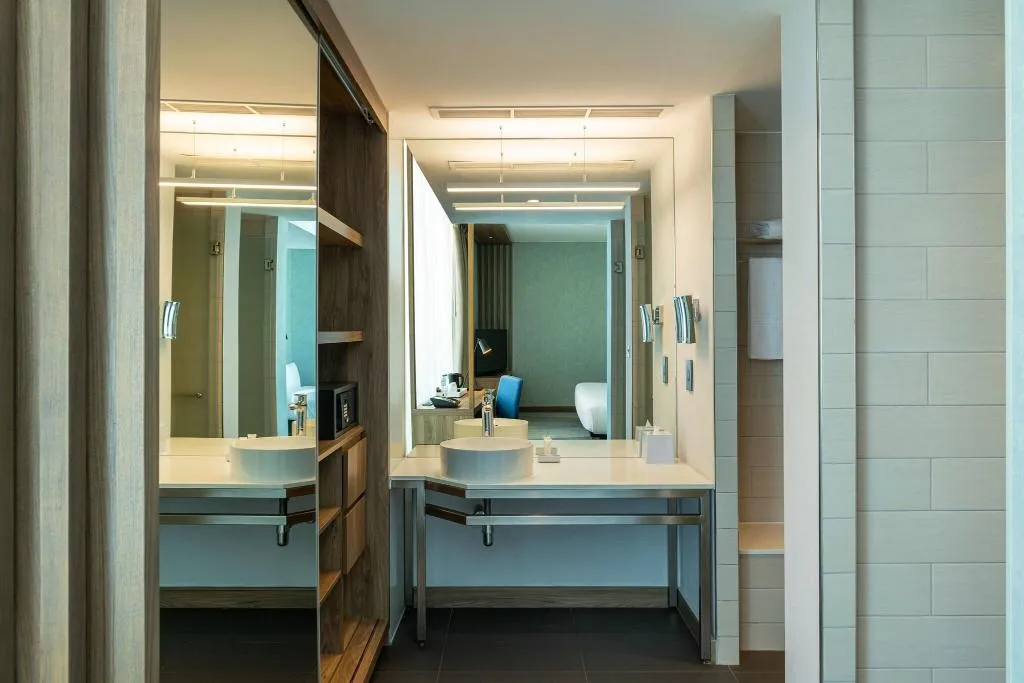Room, Aloft Palm Jumeirah, Dubai