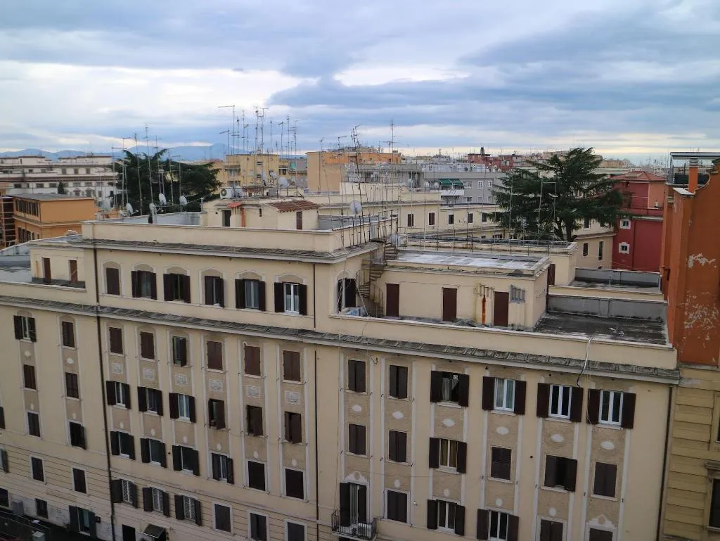 Room, Urban Pine Rooms, Naples