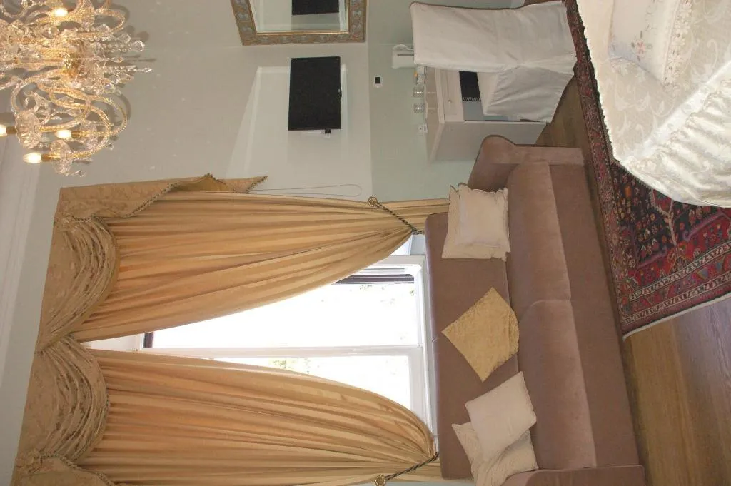 Room, Charme Holidays Colosseum, Naples