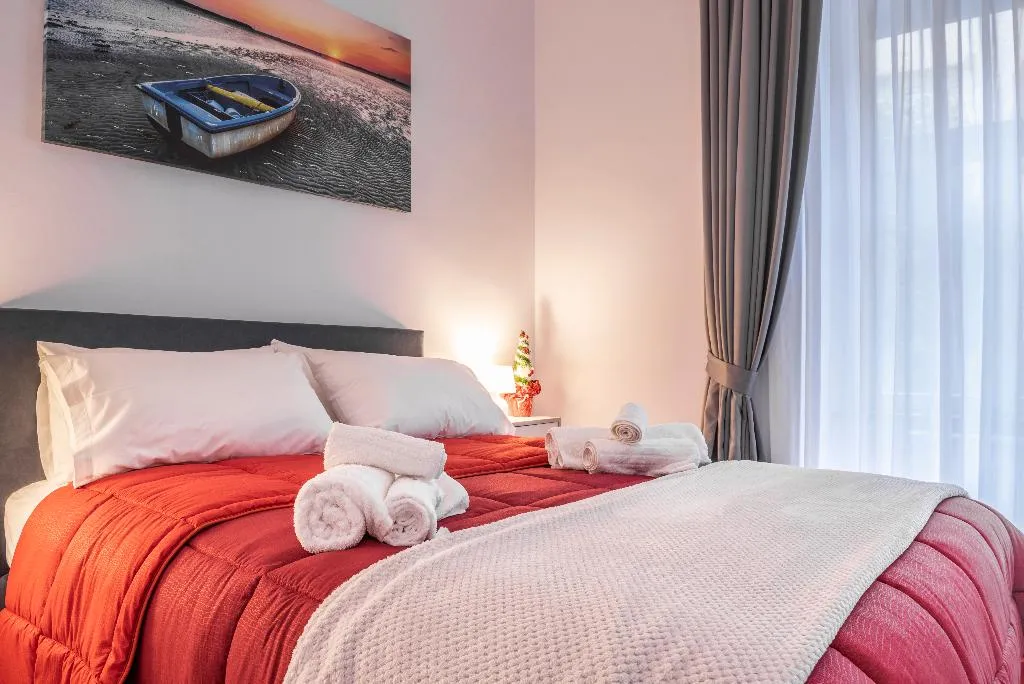 APARTMENT WITHOUT BALCONY Room, Casina Rossa, Naples