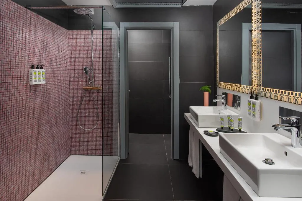 Room, nhow Roma Vittorio Veneto, Rome
