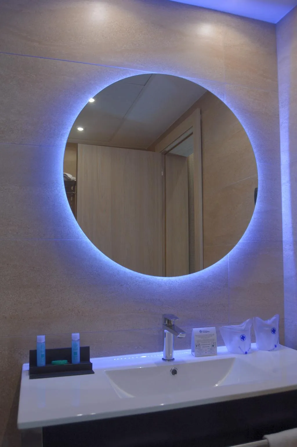DOUBLE STANDARD Room, Rialto, Barcelona