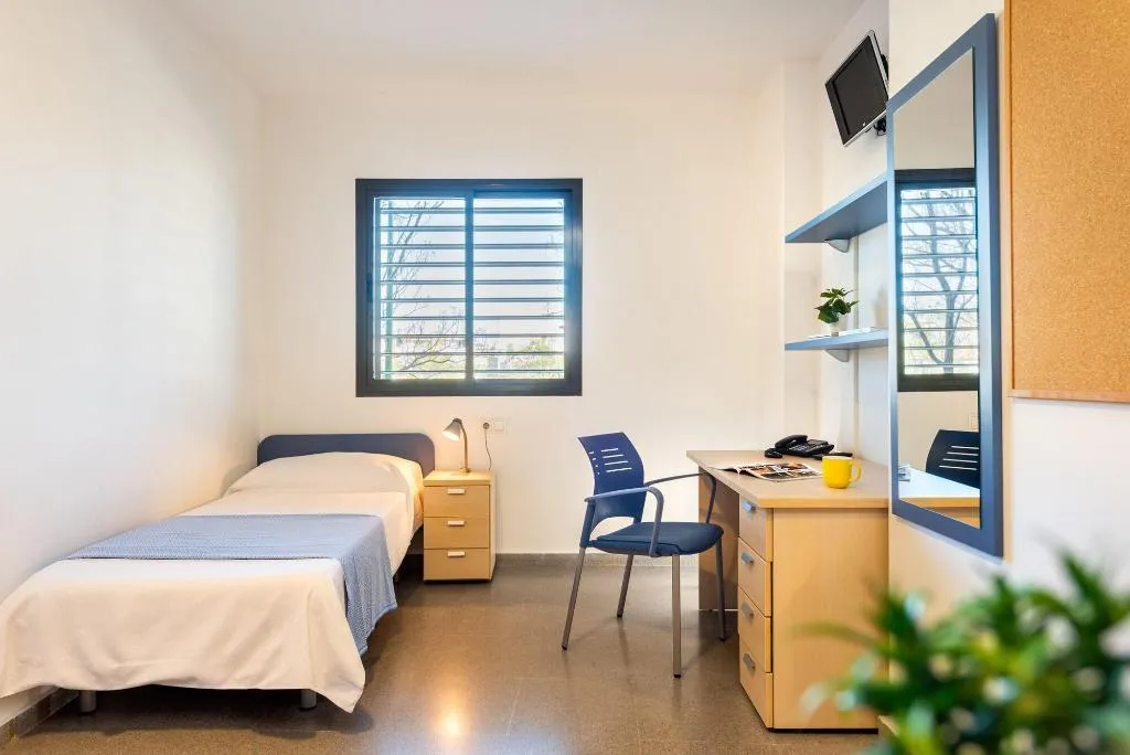Room, Micampus Rector Estanislao Del Campo Students Re, Seville