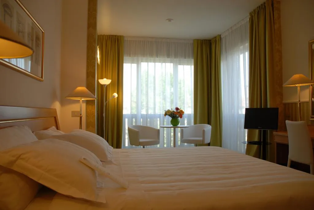 JUNIOR SUITE STANDARD Room, Hotel Nasco, Milan