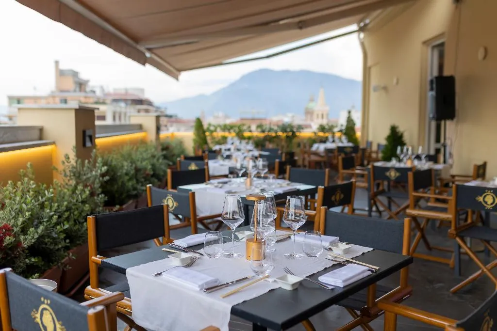 Terrace, Grand Hotel et des Palmes, Palermo