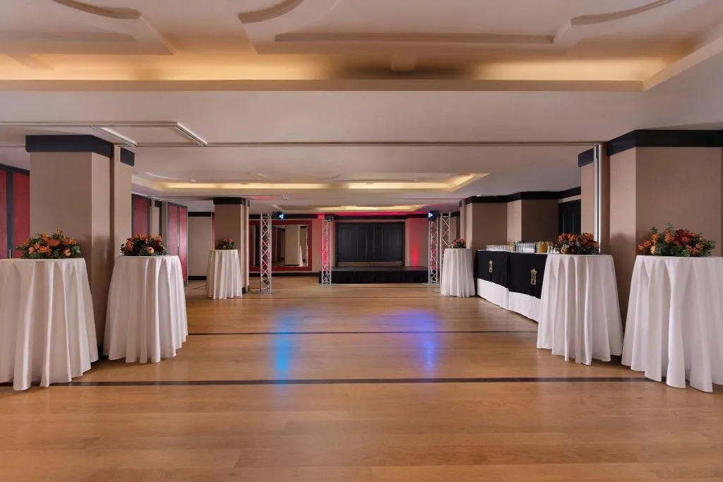 Conferences, Alfonso XIII, Seville