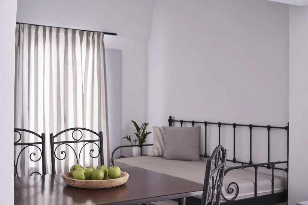 Room, Makris Beach Hotel, Santorini