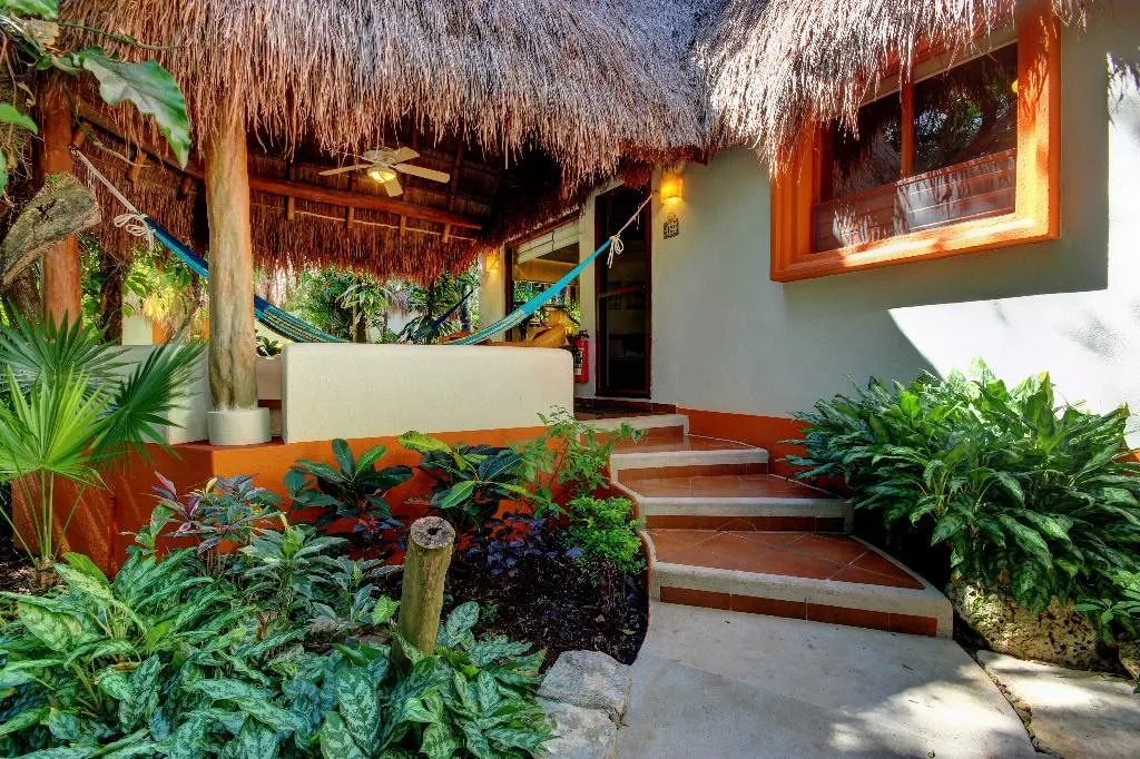 BUNGALOW KING SIZE BED Room, Riviera Maya Suites, Playa Del Carmen