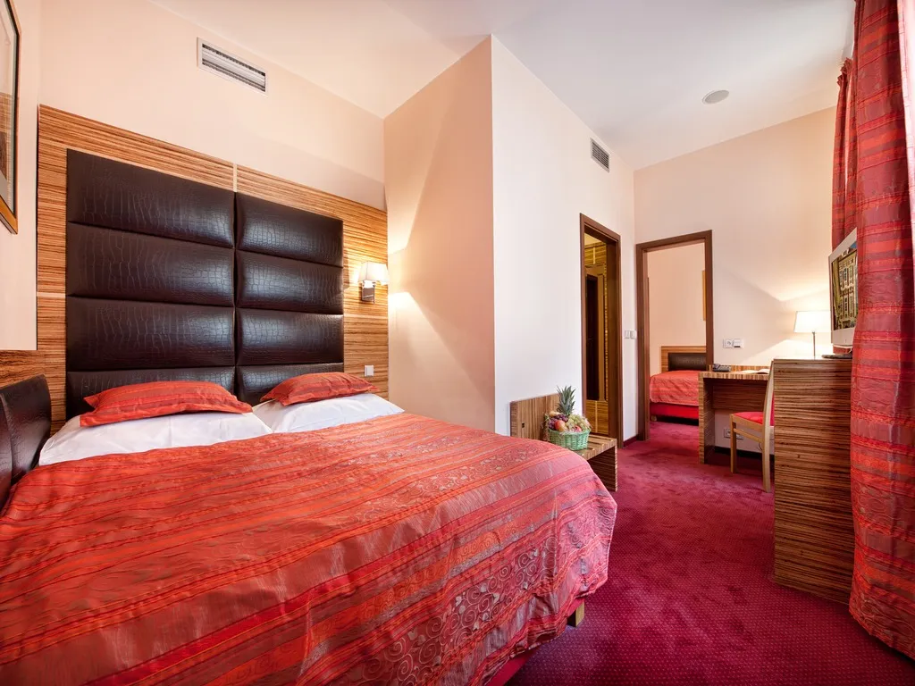 TRIPLE STANDARD Room, EA Hotel Sonata, Prague