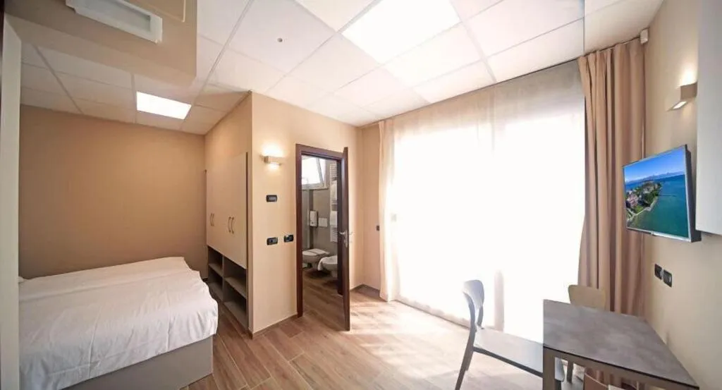 Room, Villa Canneto, Milan
