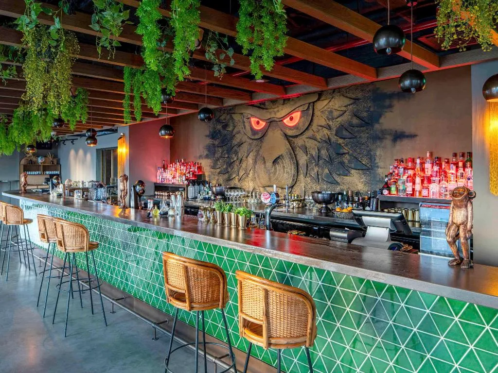 Bar, 25hours Hotel Dubai One Central, Dubai