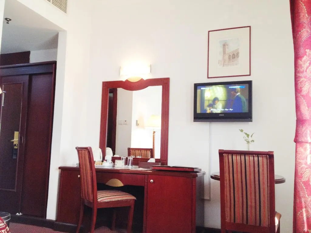 Room, Zain International, Dubai