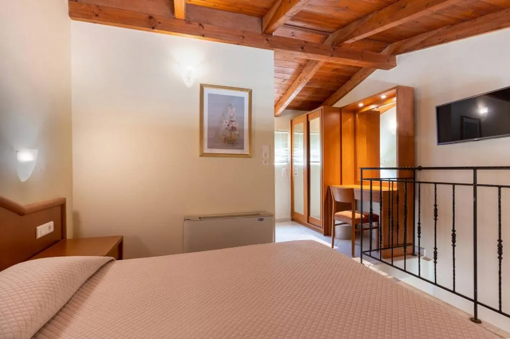 Room CAPACITY 4 Room, Hydramis Palace Beach Resort, Crete