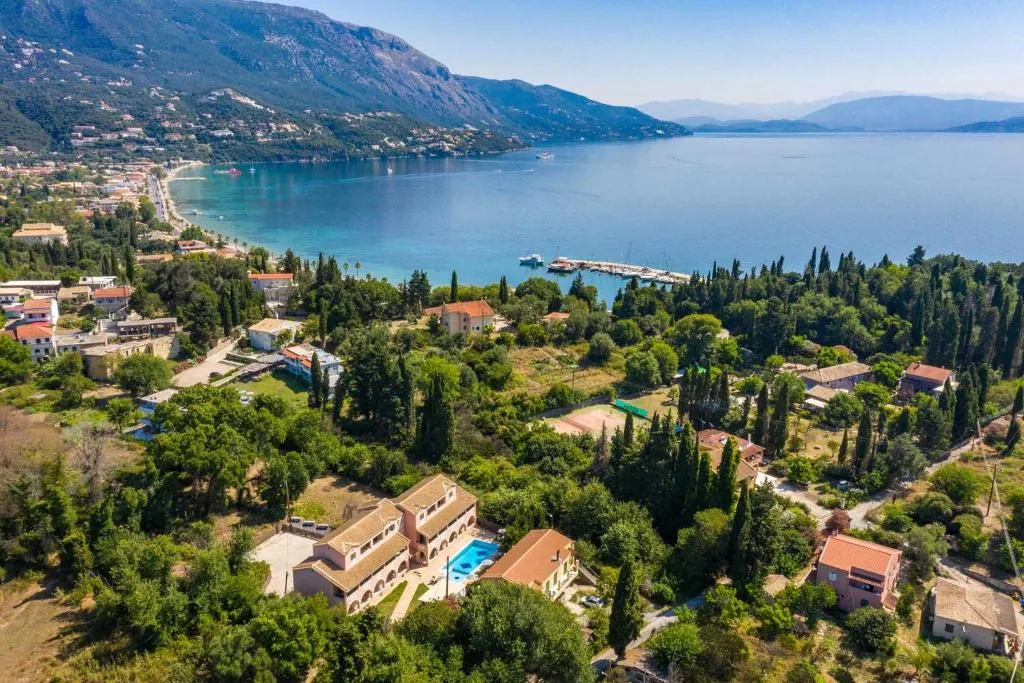 STUDIO DELUXE POOL VIEW Room, Bella De Lux Apts, Corfu