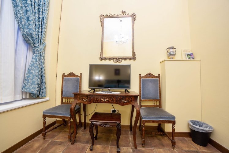 B&B Galileo 2000, Florence