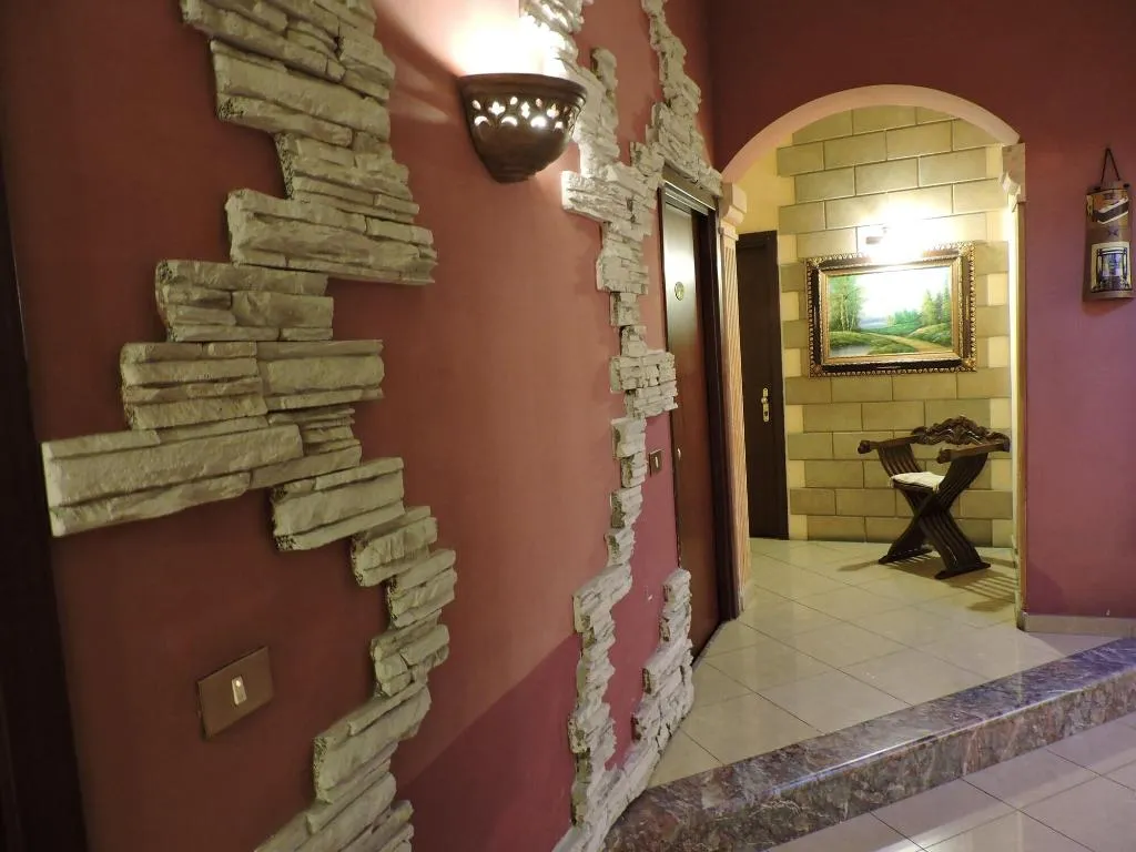 Lobby, Concordia, Palermo