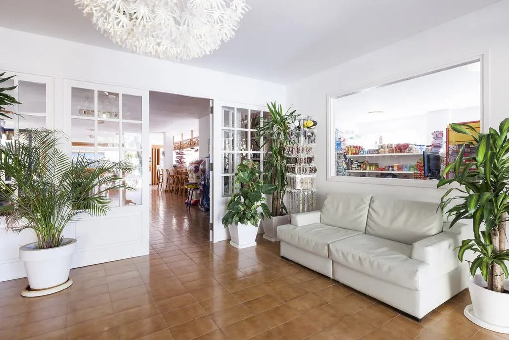 Lobby, Puerto Cala Vadella, Ibiza