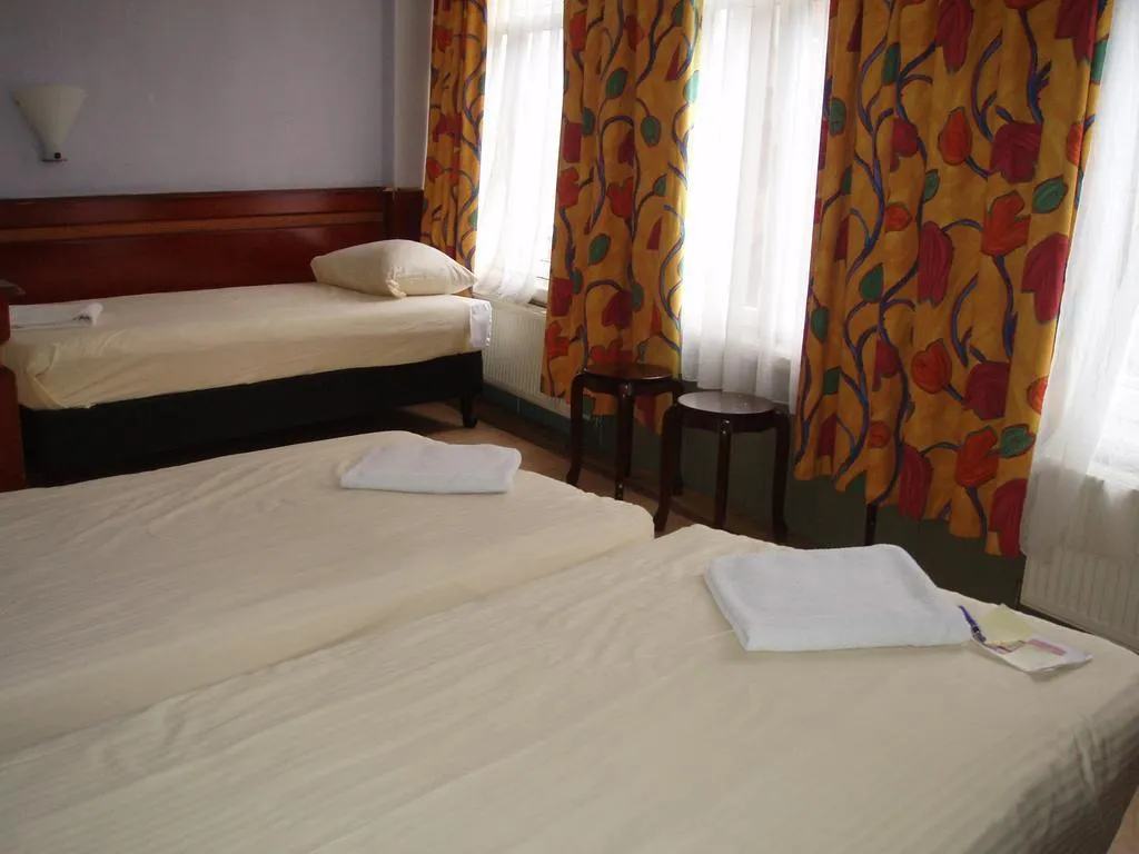 Room, Manofa, Amsterdam