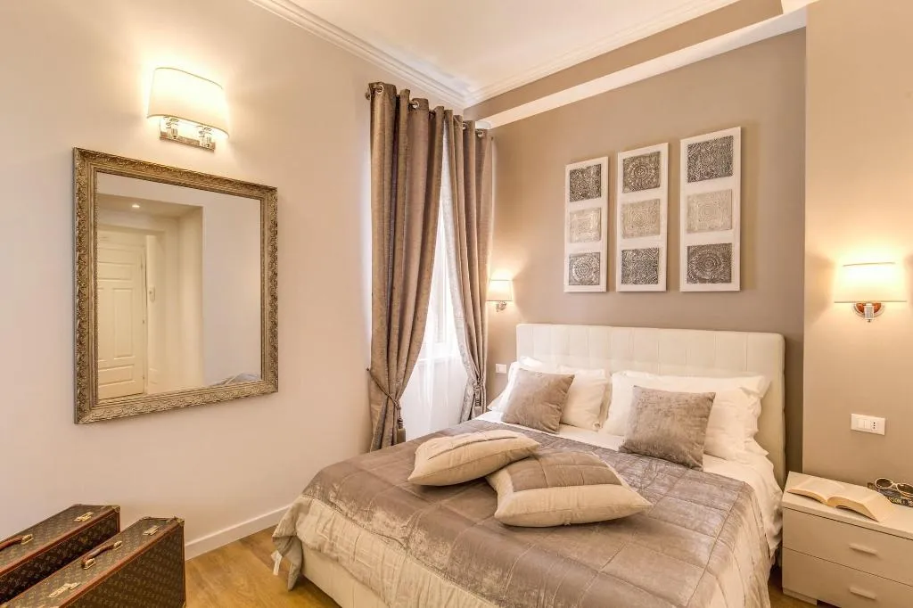 Room, The Bridge Suites, Rome