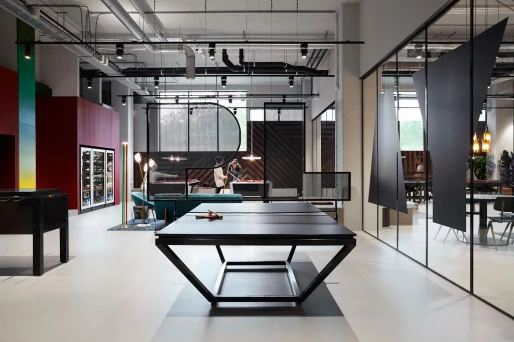 Sports and Entertainment, The Social Hub Amsterdam City, Amsterdam