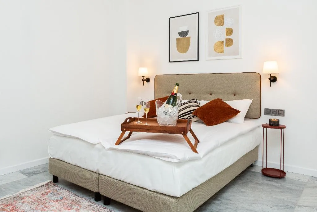 APARTMENT ONE BED Room, H11 Aparthotel, Krakow
