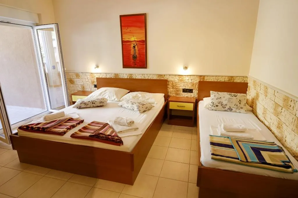 Room, Pansion Dalmacija, Split