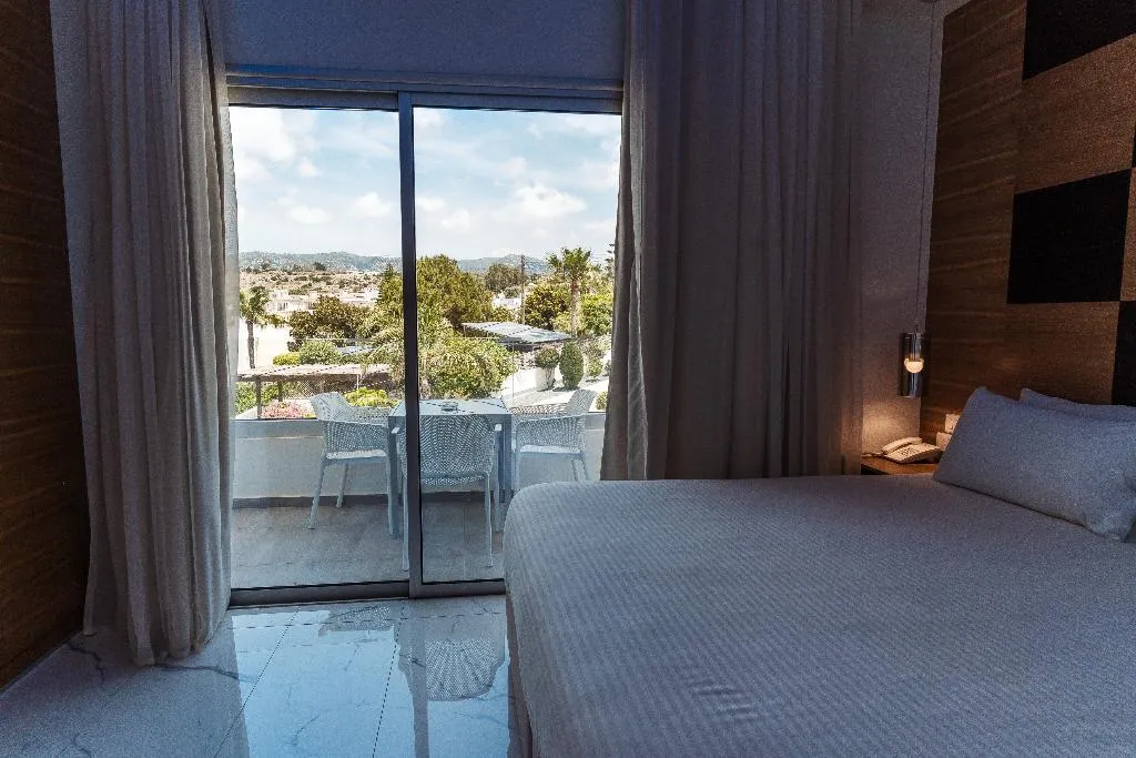 SUITE EXECUTIVE MOUNTAIN VIEW Room, Vrachia Beach Hotel & Suites - Adults Only, Cyprus