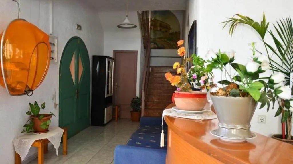 Lobby, Argo Studios, Crete