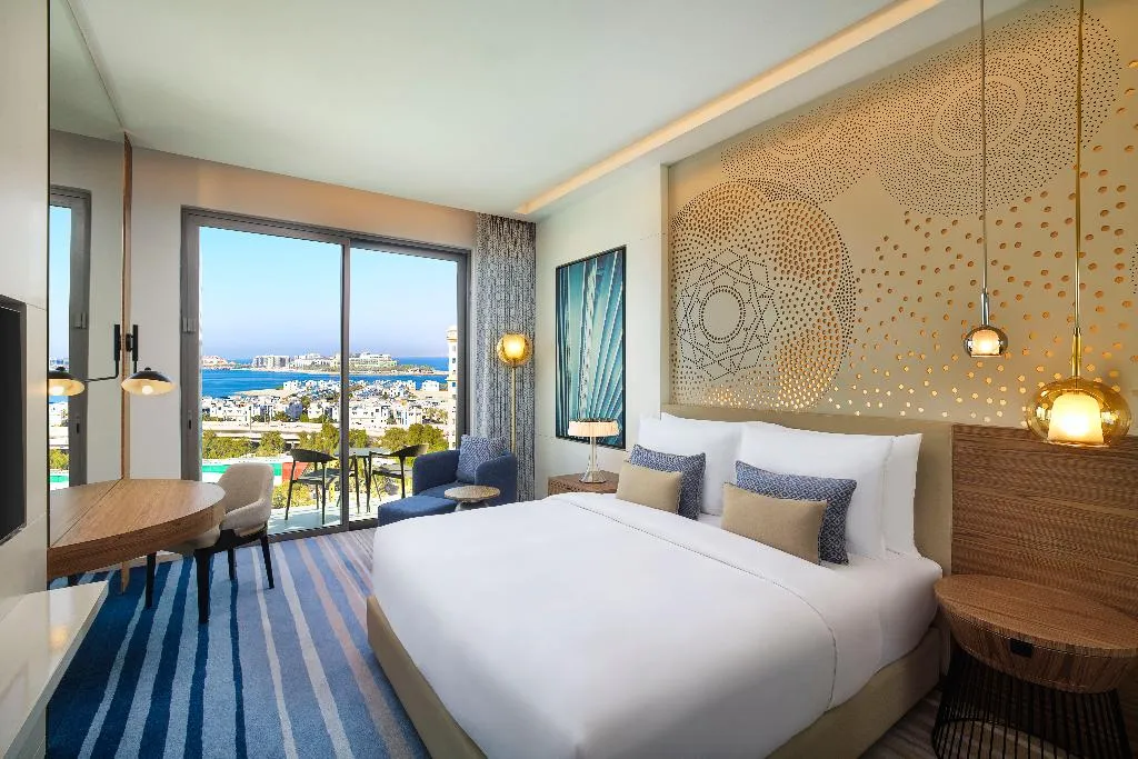 SUITE KING BED ONE BEDROOM  Room, Tumbi Ht Dubai The Palm, Tapestry Collec by Hilton, Dubai
