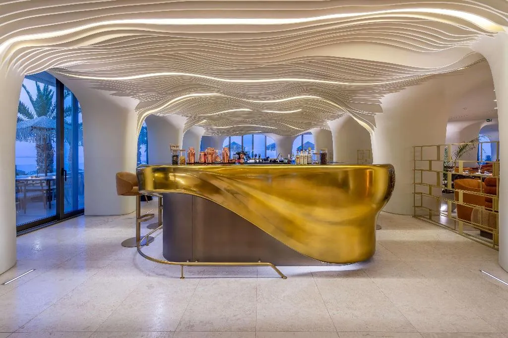Bar, Isla Brown Corinthia Resort & Spa, Curio Collect, Athens
