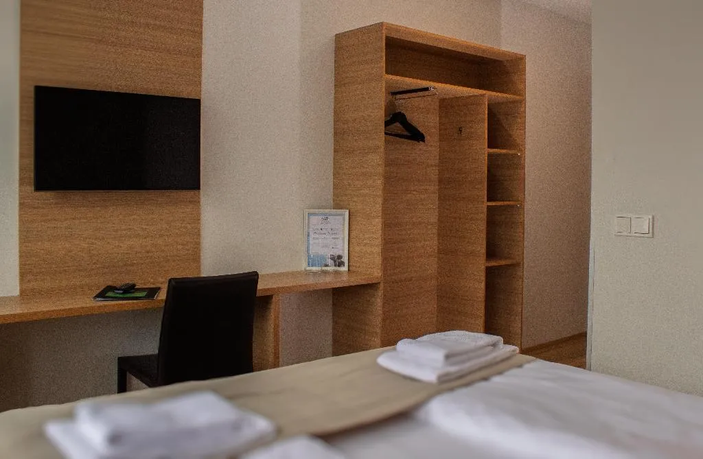 DOUBLE STANDARD Room, Hotel Muli, Reykjavik