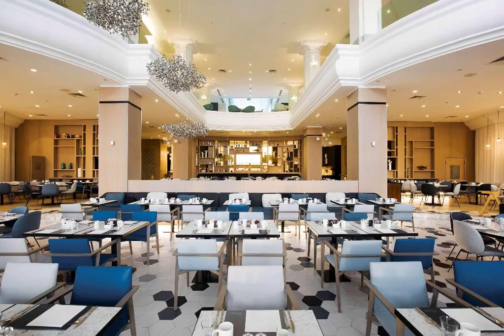 Restaurant, Hilton Malta, Malta
