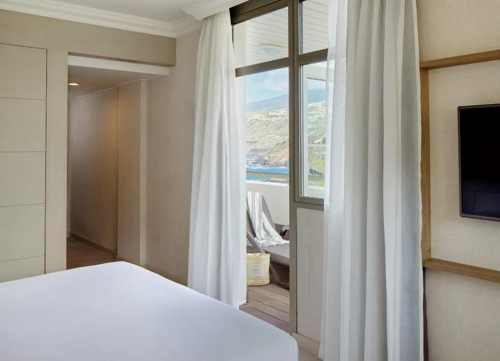 Double or Twin PREMIUM SEA VIEW Room, Meliá Costa Atlantis Tenerife, Tenerife