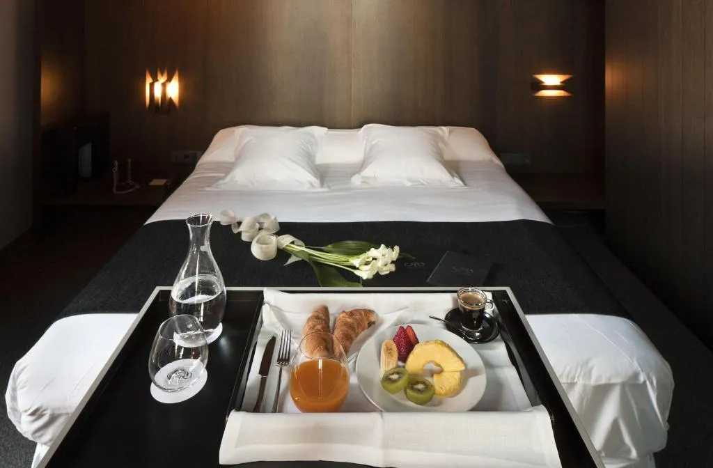 SUITE KING SIZE BED Room, Caro Hotel, Valencia